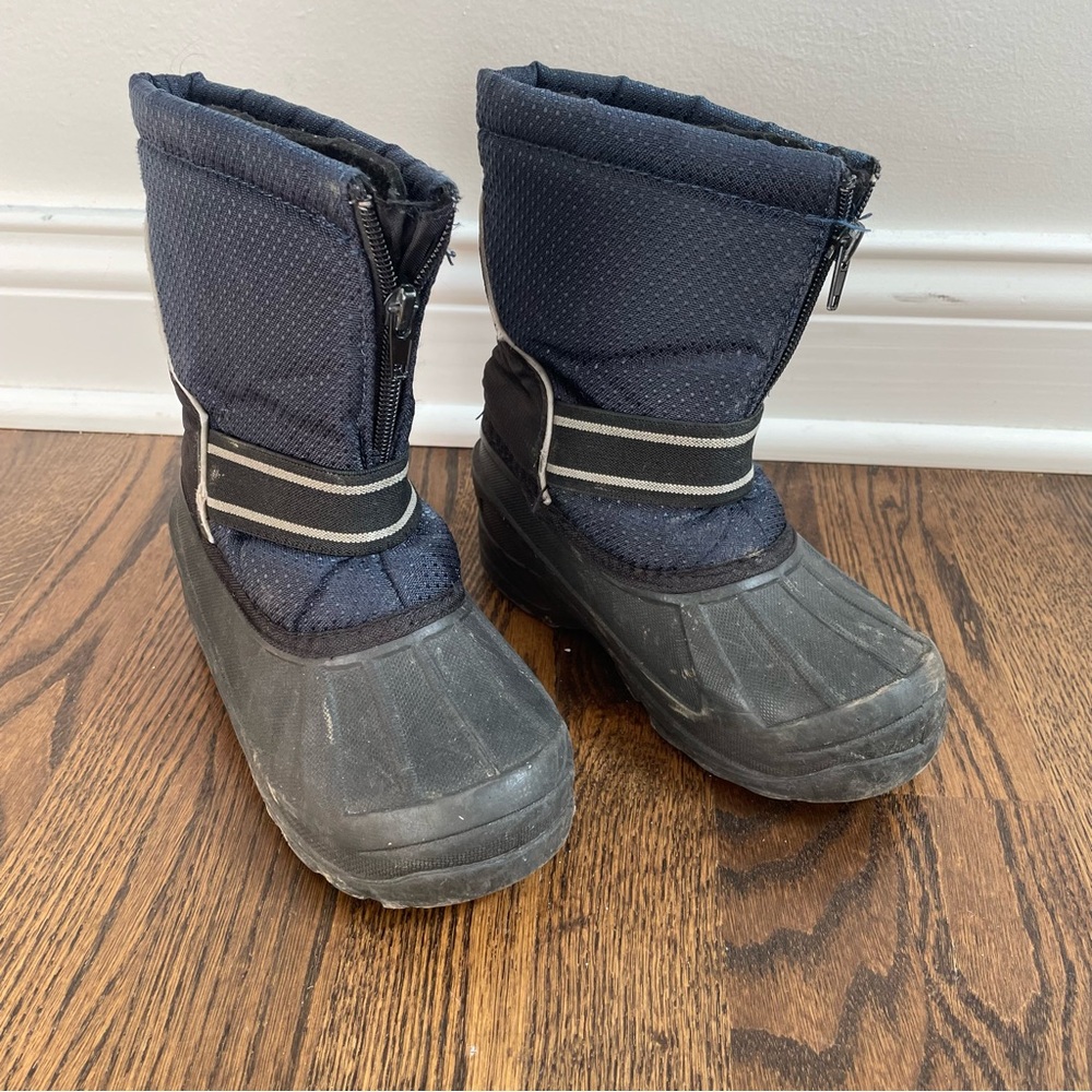 Falls Creek Black and Gray Boots